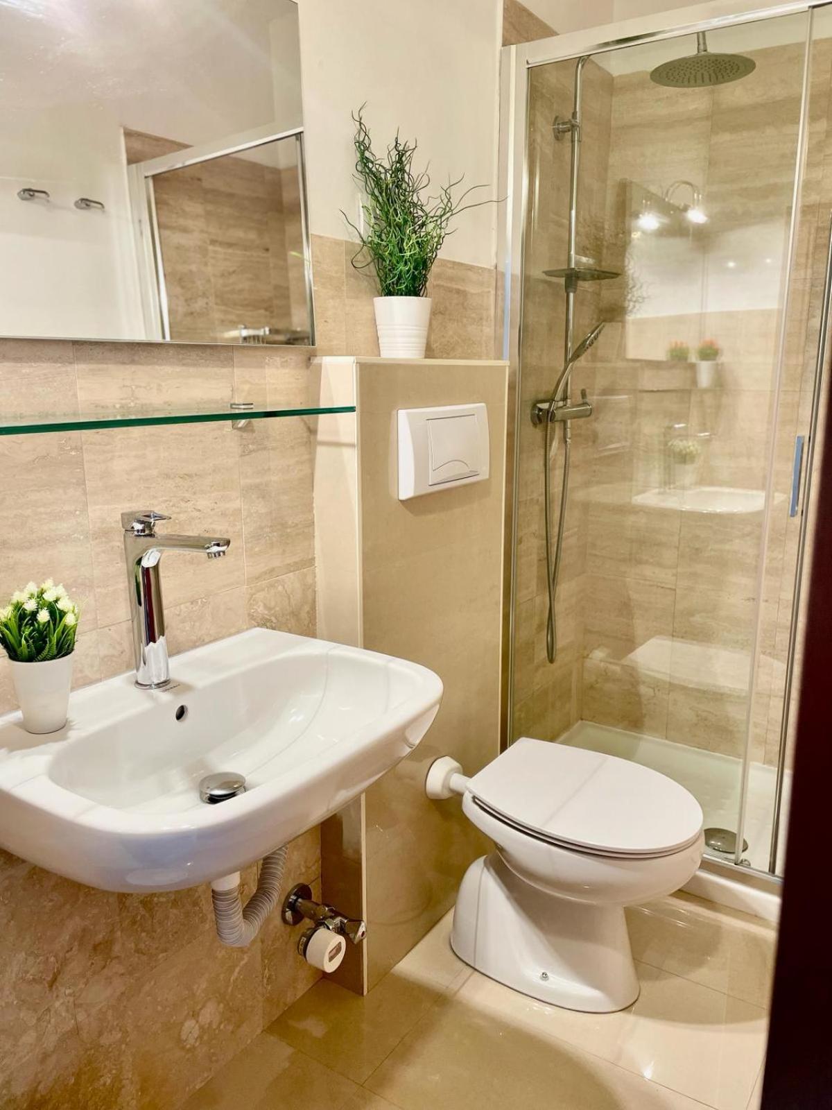 Bnbook Lago Maggiore Studio 2 ดอร์เมลเล็ตโต ภายนอก รูปภาพ